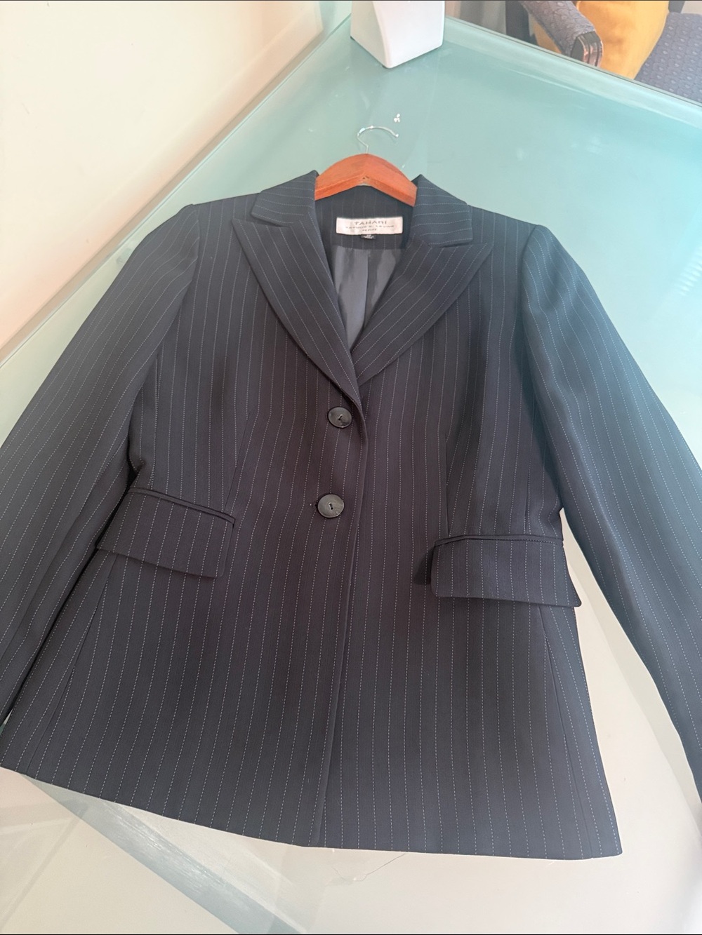 Like NEW Tahari Black Blazer Tailored Pinstripe Blazer Size 2P